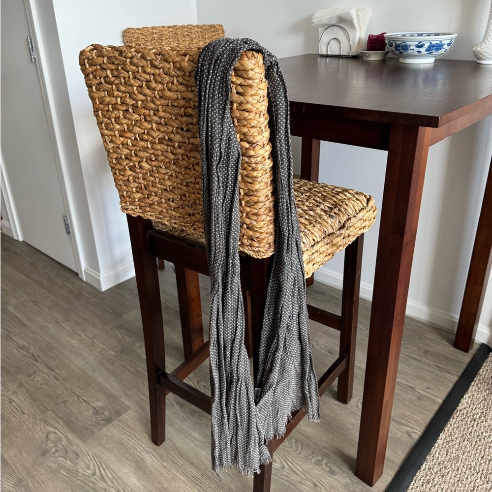 Breezy scarf